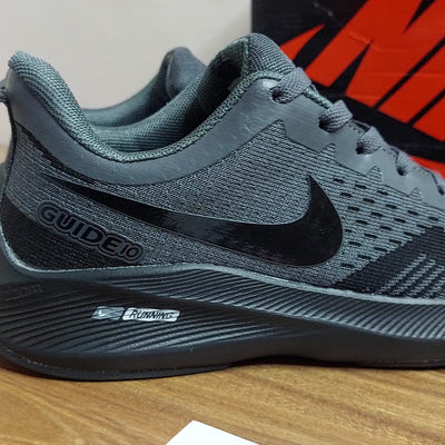 Airmax Zoom Black/Grey Guide 10