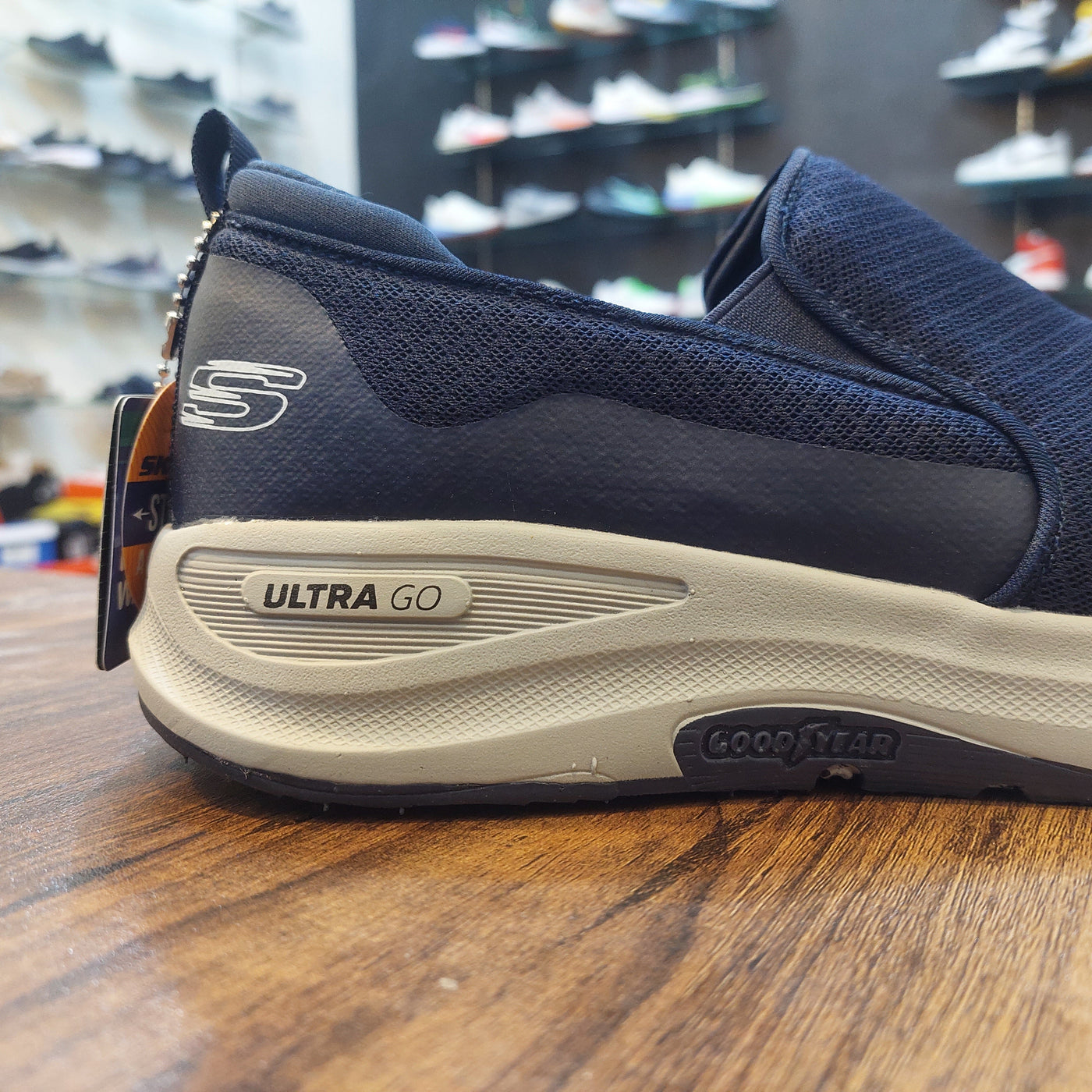 Sketcher Banlin Ultra Go-Goodyear Sole "Navy"