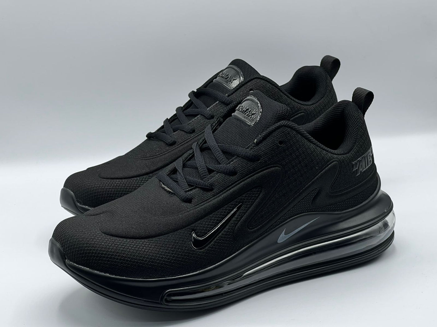 Airmaxx 720 All Black