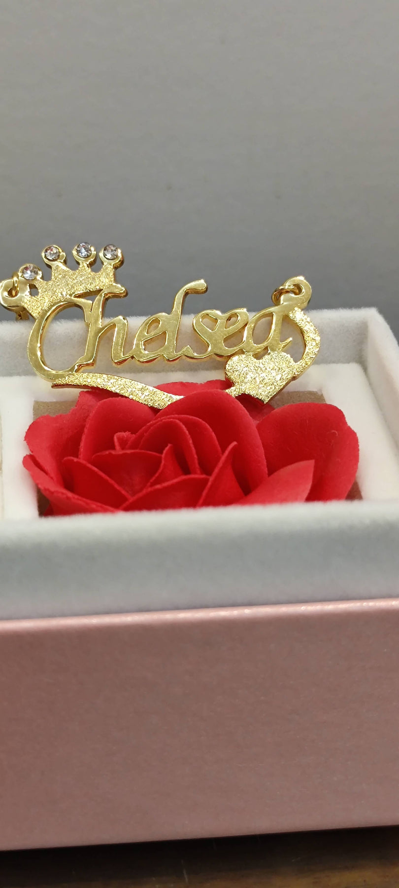 Name Necklace with Crown and heartline– Namely