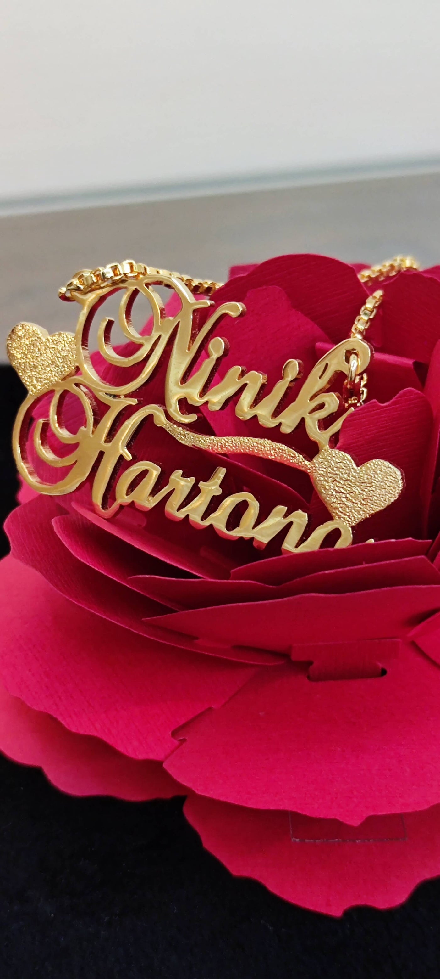 Name Necklace with double hearts– Namely