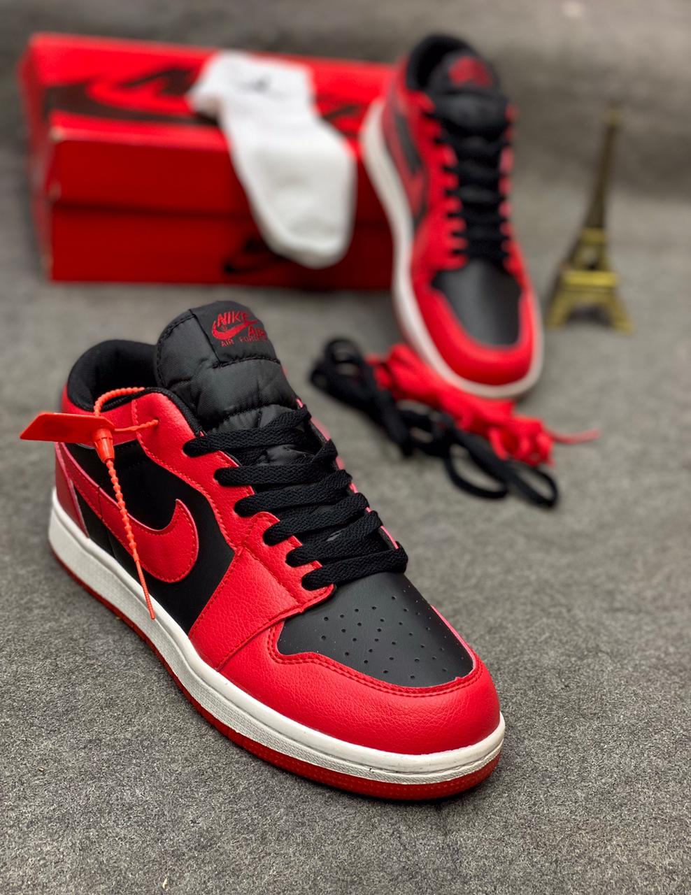 Air Jordan 1 Low Reverse Bred