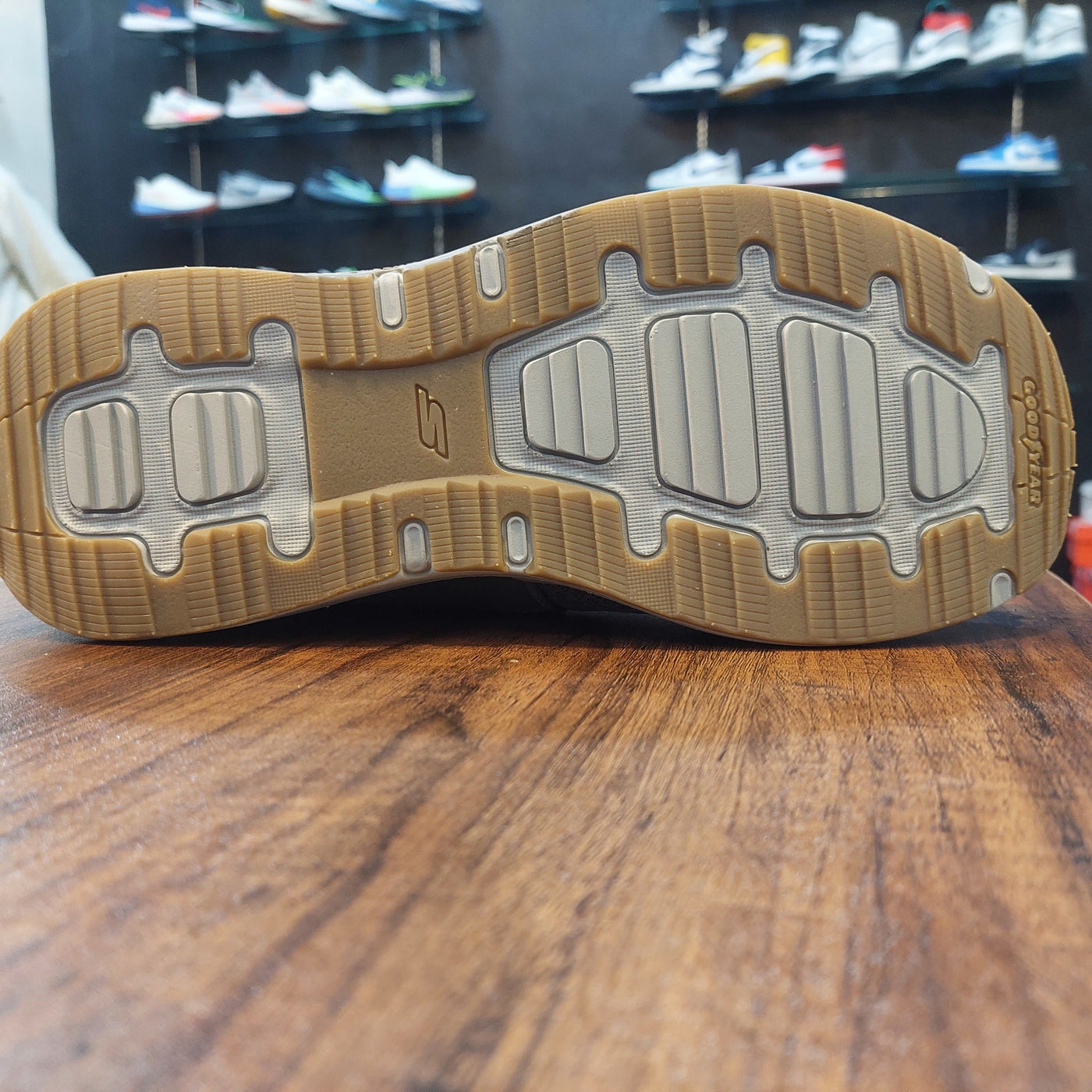 Sketcher Banlin Ultra Go-Goodyear Sole "Khaaki"