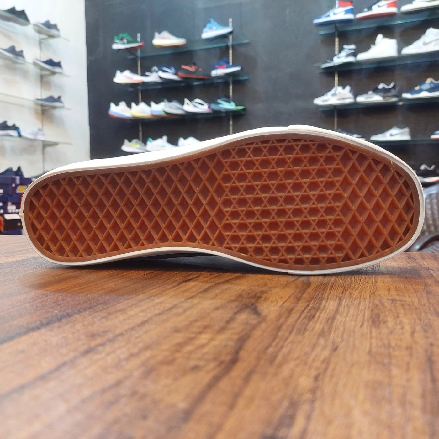 OLD SKOOL GRAY DAWN/TRUE