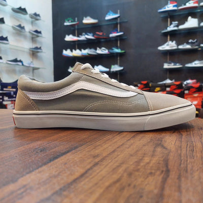 OLD SKOOL GRAY DAWN/TRUE